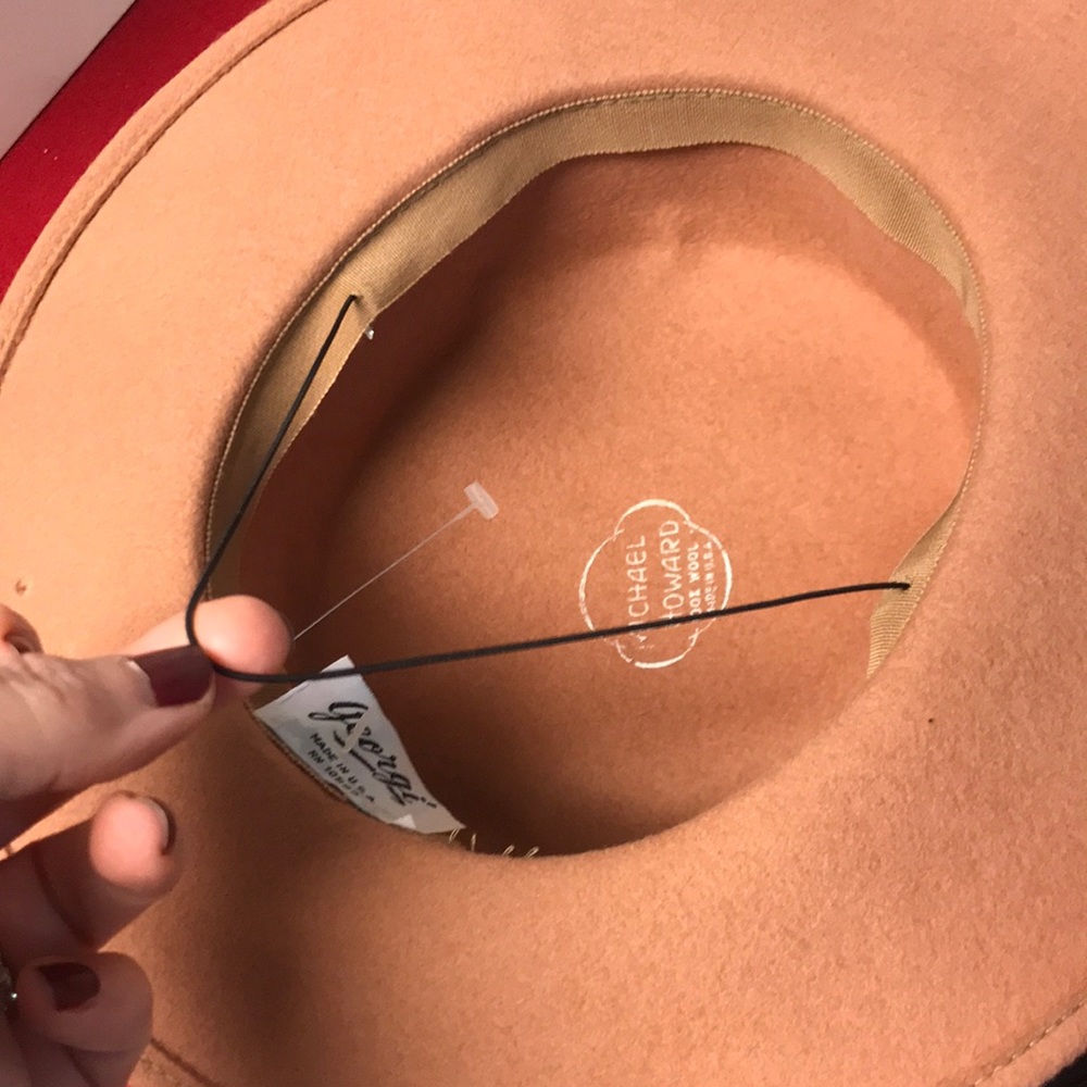 NWOT Wool hat - Picture 7 of 7